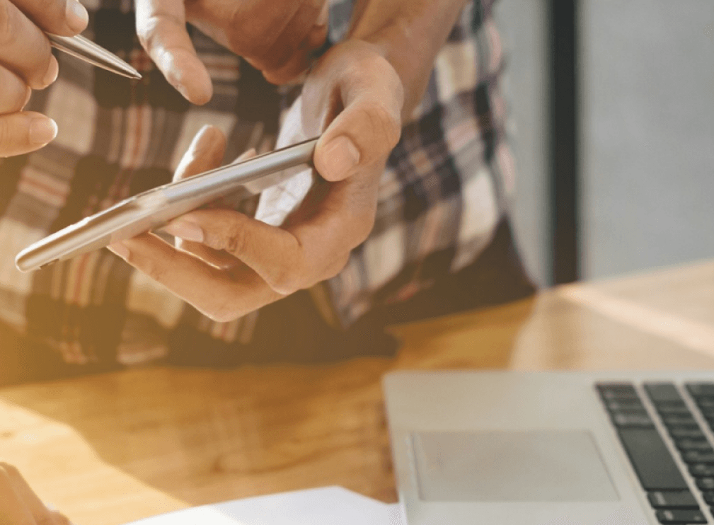 social-media-advertising-mobile